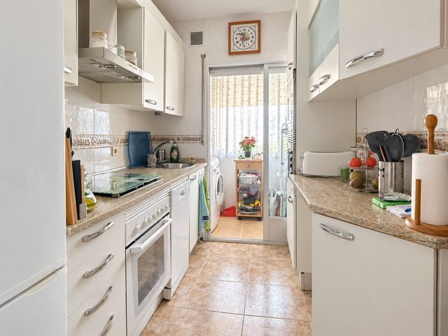 Cocina y lavadero · Piso en San Pascual, foto 12 de 24