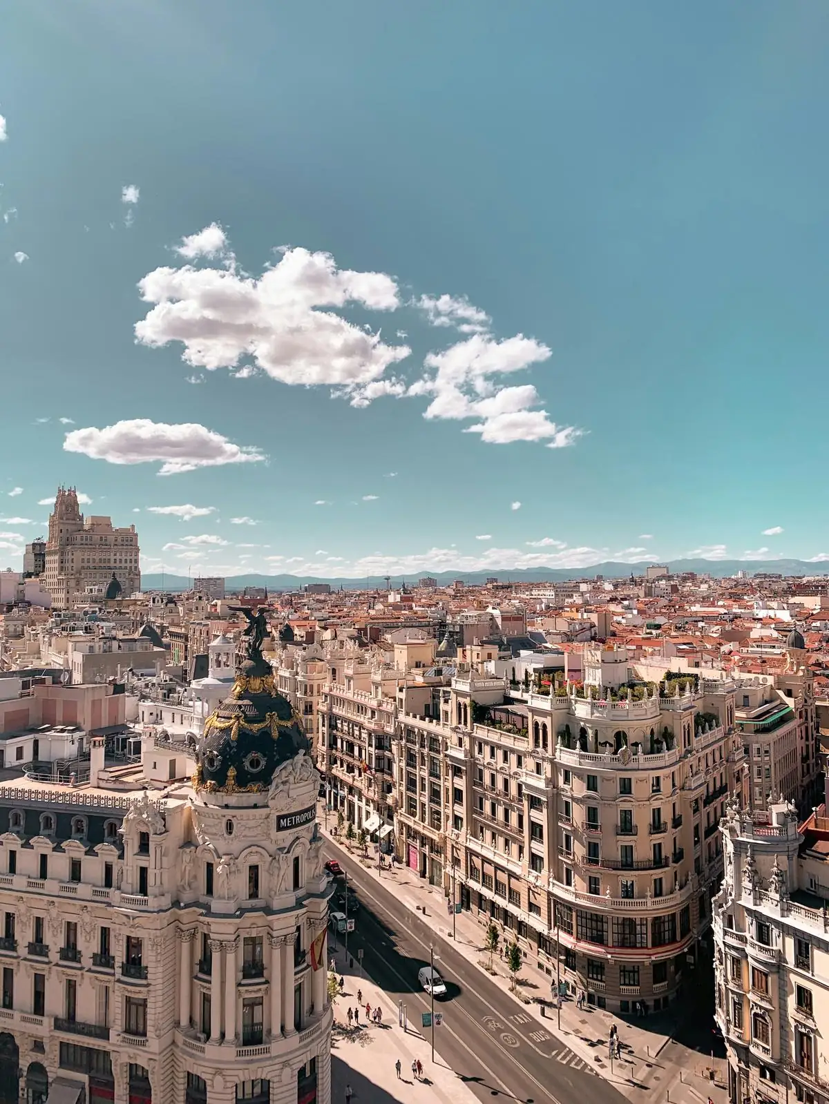 Edificio Metrópolis y Gran Vía de Madrid